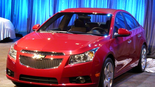 Chevy Cruze, Revealed Live Before Paris
